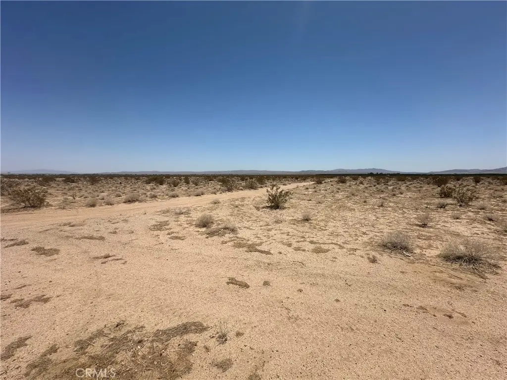 12 200th Street E, Palmdale, CA 93591 - Image #1