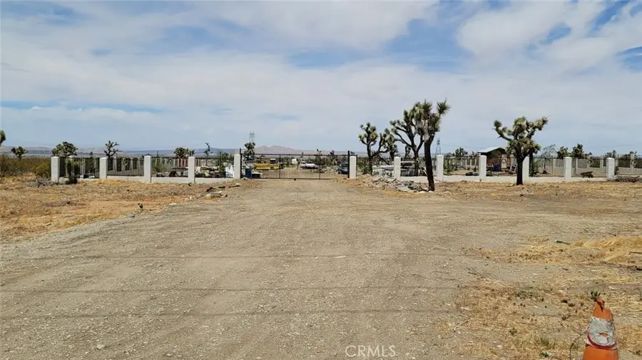 0 Pearblossom Hwy & 190th St E, Llano, CA 93544 - #3