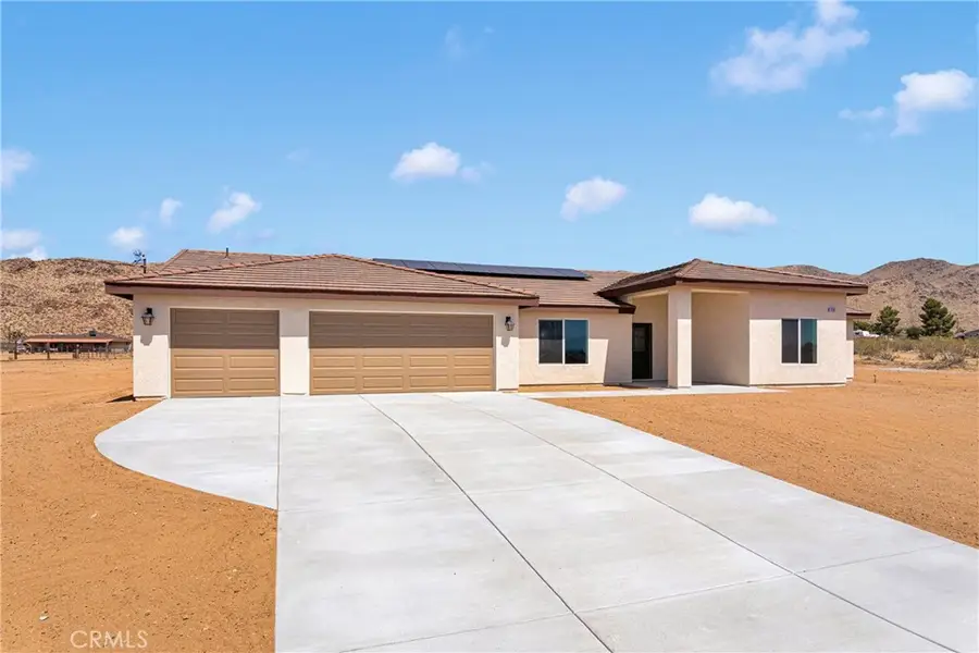 15365 Laguna Seca Drive, Apple Valley, CA 92307 - Image #2