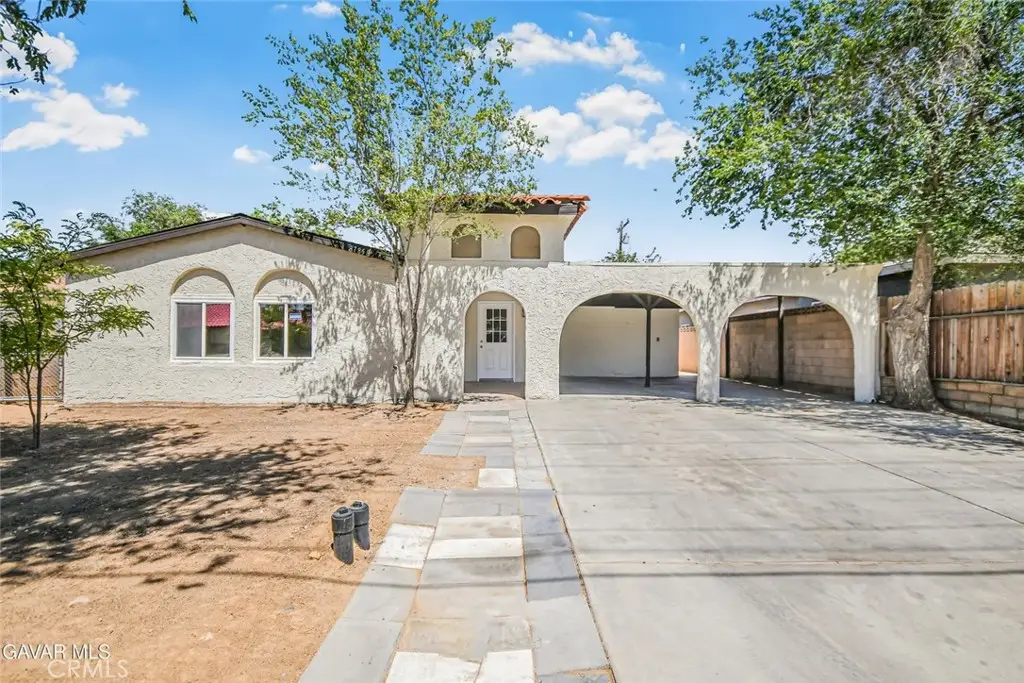37858 10th Street E, Palmdale, CA 93550 - Image #1