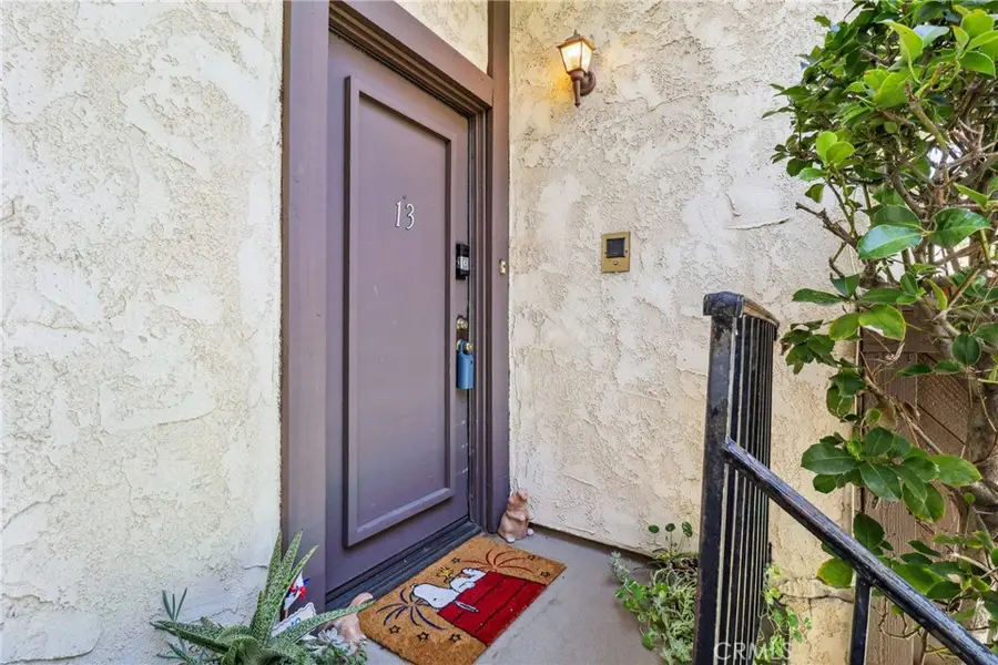 1832 Oak Tree Drive #13, Los Angeles, CA 90041 - #2