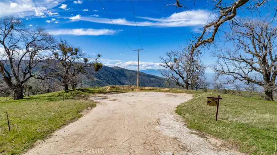 26300 Hazelwood Court, Tehachapi, CA 93561 - #3