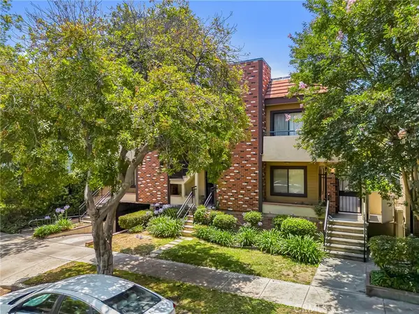 1207 N Columbus Avenue, Glendale, CA 91202