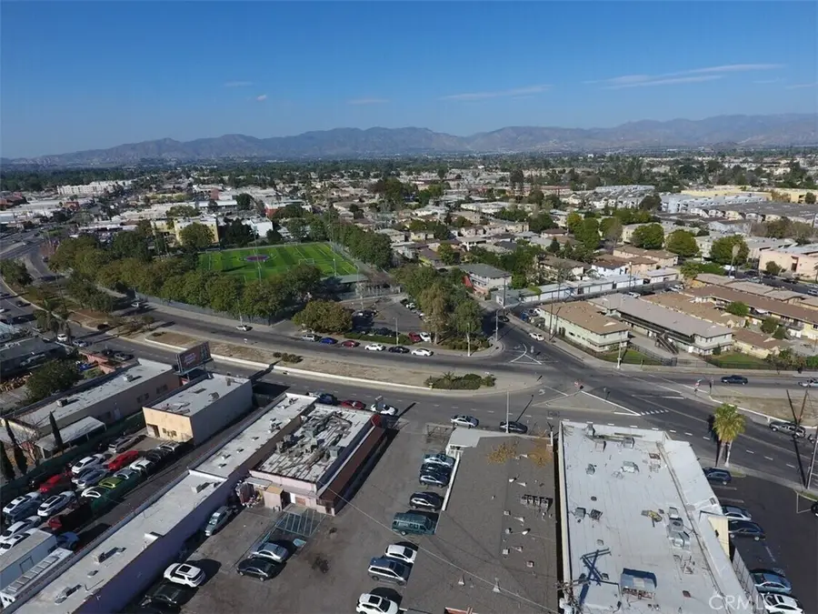 8745 Parthenia Place, North Hills, CA 91343 - #3