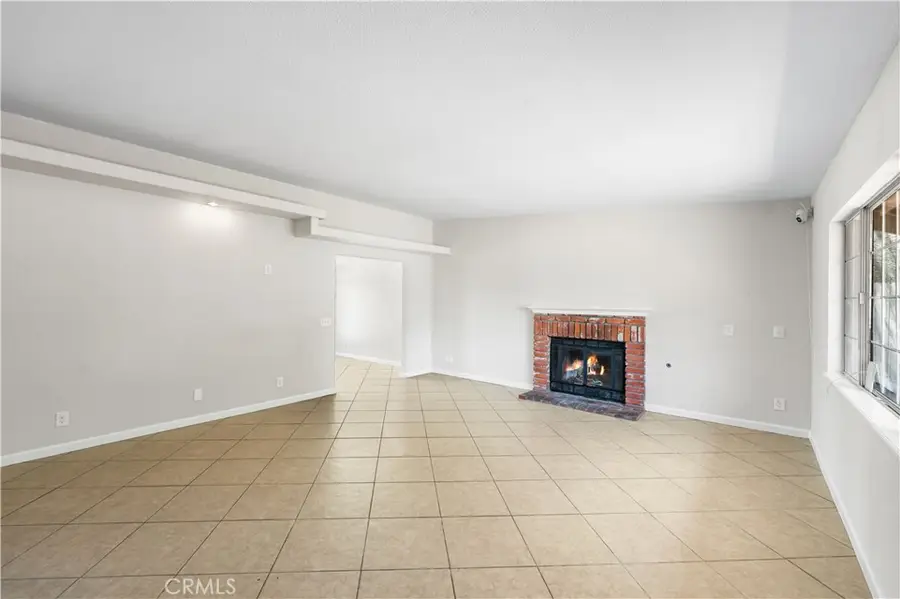 716 E Avenue J5, Lancaster, CA 93535 - Image #2
