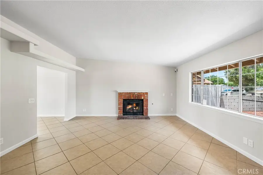 716 E Avenue J5, Lancaster, CA 93535 - Image #3