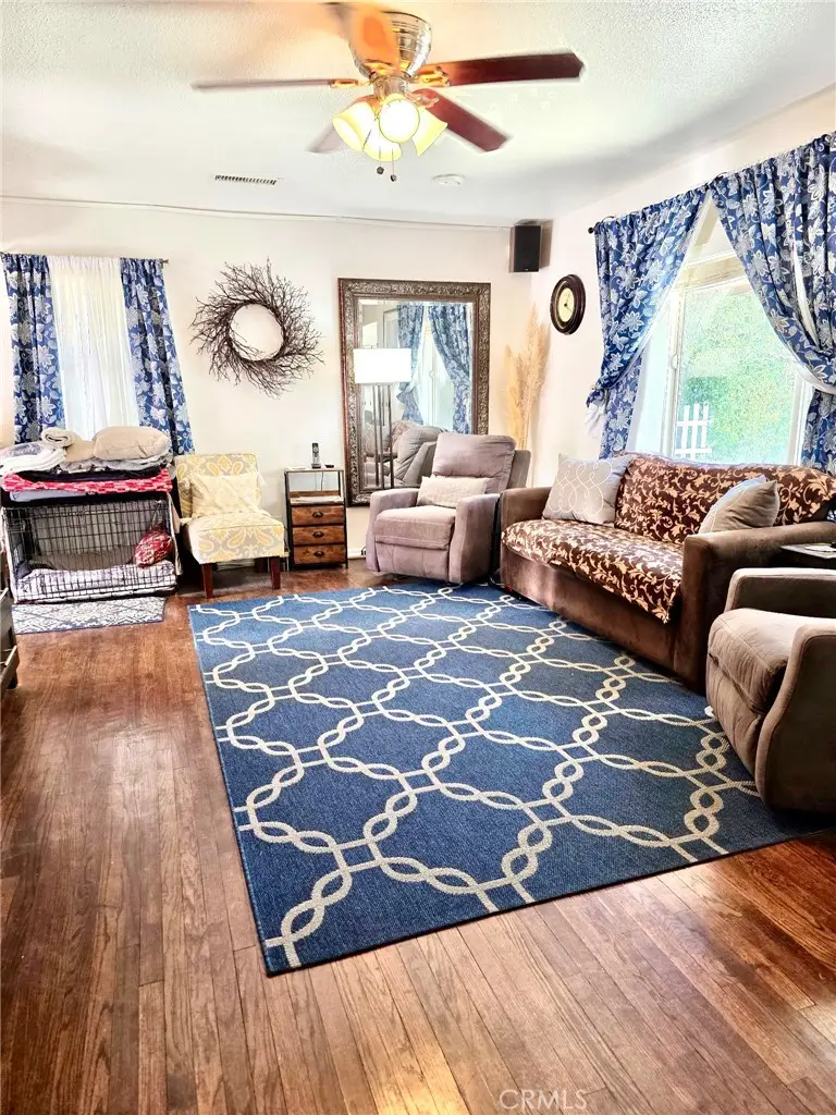 14334 Tiara Street, Van Nuys, CA 91401 - Image #2