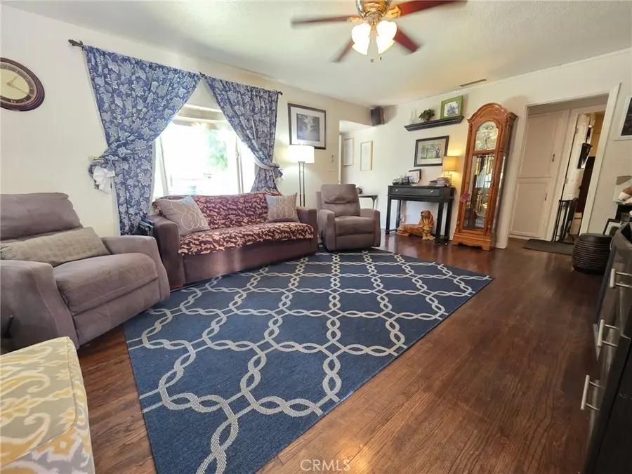 14334 Tiara Street, Van Nuys, CA 91401 - Image #3