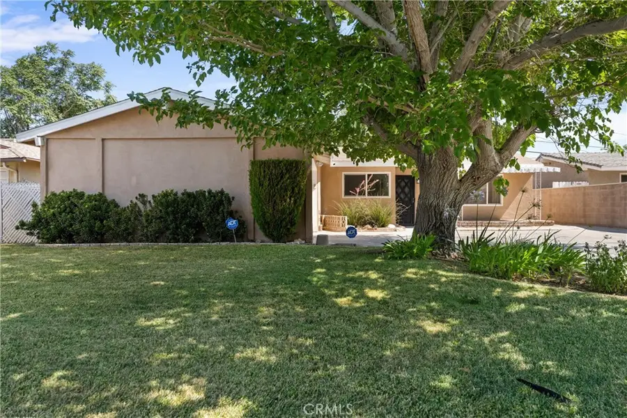 1027 W Avenue J8, Lancaster, CA 93534 - Image #3