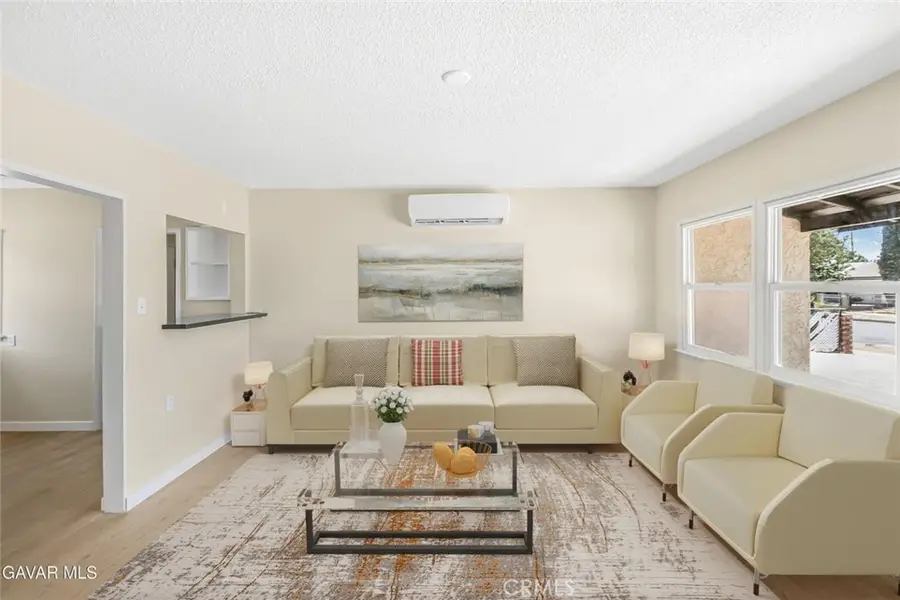 203 E Avenue P4, Palmdale, CA 93550 - Image #2