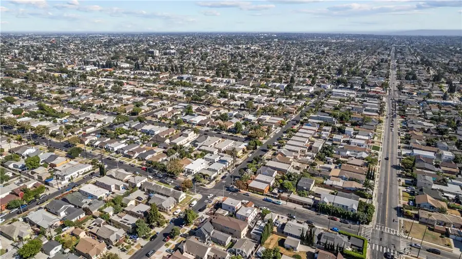 3887 S Van Ness Avenue, Los Angeles, CA 90062 - #3