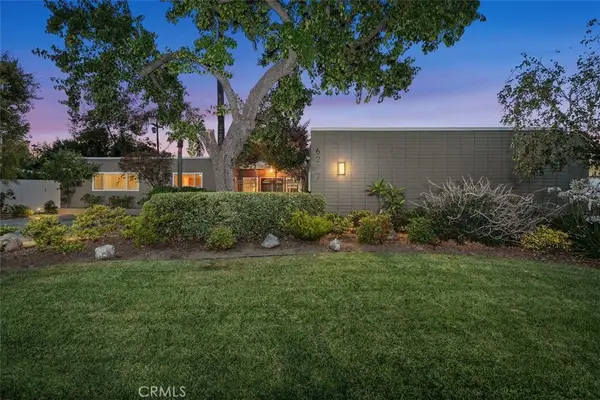 6207 Capistrano Avenue, Woodland Hills, CA 91367