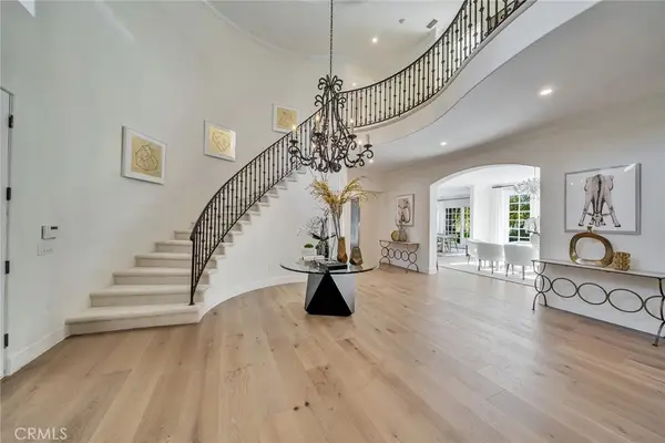 5451 Newcastle Lane, Calabasas, CA 91302