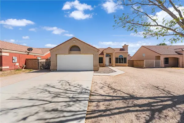 1040 Fairwind Avenue, Rosamond, CA 93560
