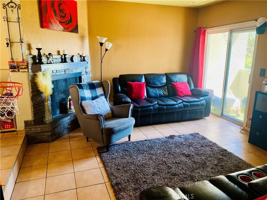 13522 Glenoaks Boulevard #4, Sylmar, CA 91342 - #2
