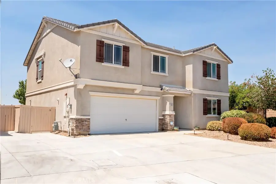 44267 Stadium Court, Lancaster, CA 93535 - Image #2