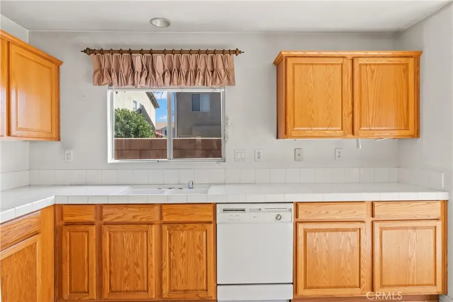 45629 Barham Avenue, Lancaster, CA 93534 - Image #3