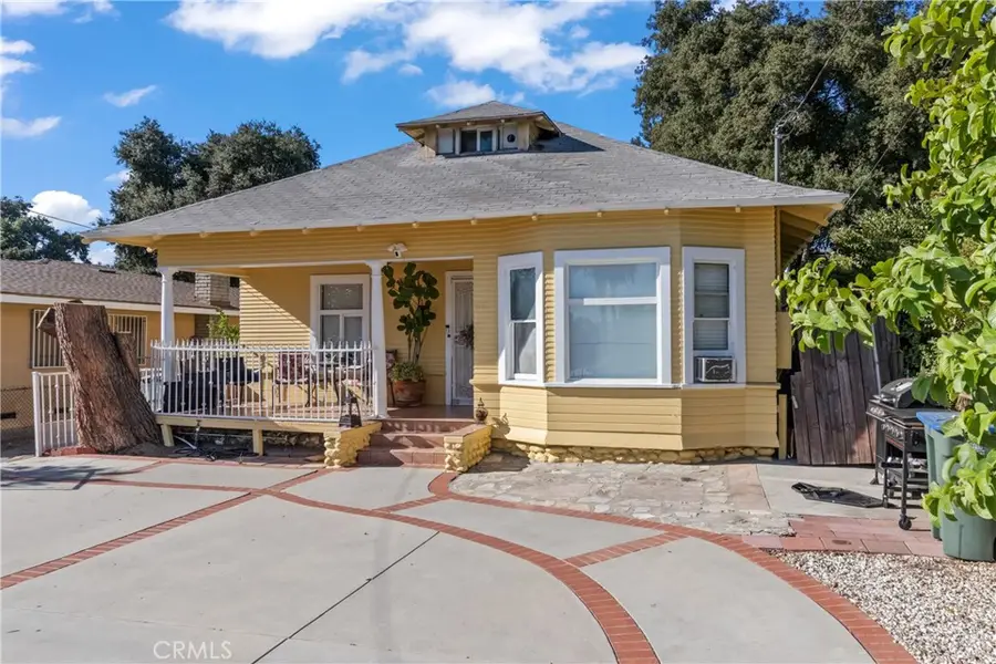 63 Yale Street, Pasadena, CA 91103 - Image #2