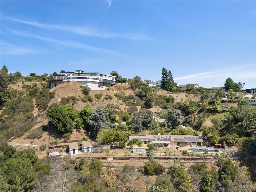 10961 Savona Road, Los Angeles, CA 90077 - Image #2