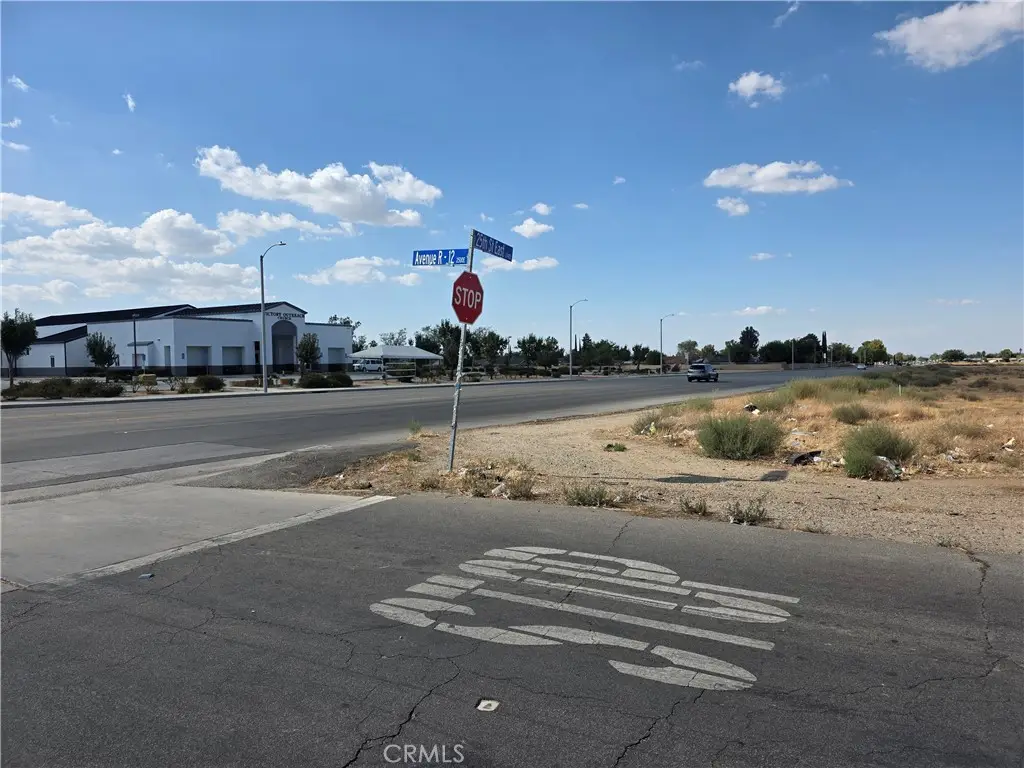 26 Ste/vic Avenue, Palmdale, CA 93550 - Image #1