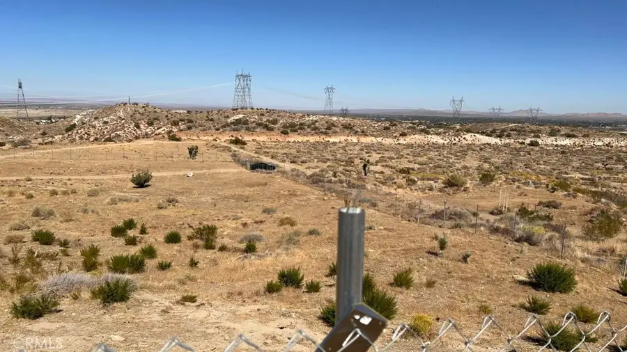 7300 E Mt Emma Road, Palmdale, CA 93550 - Image #3