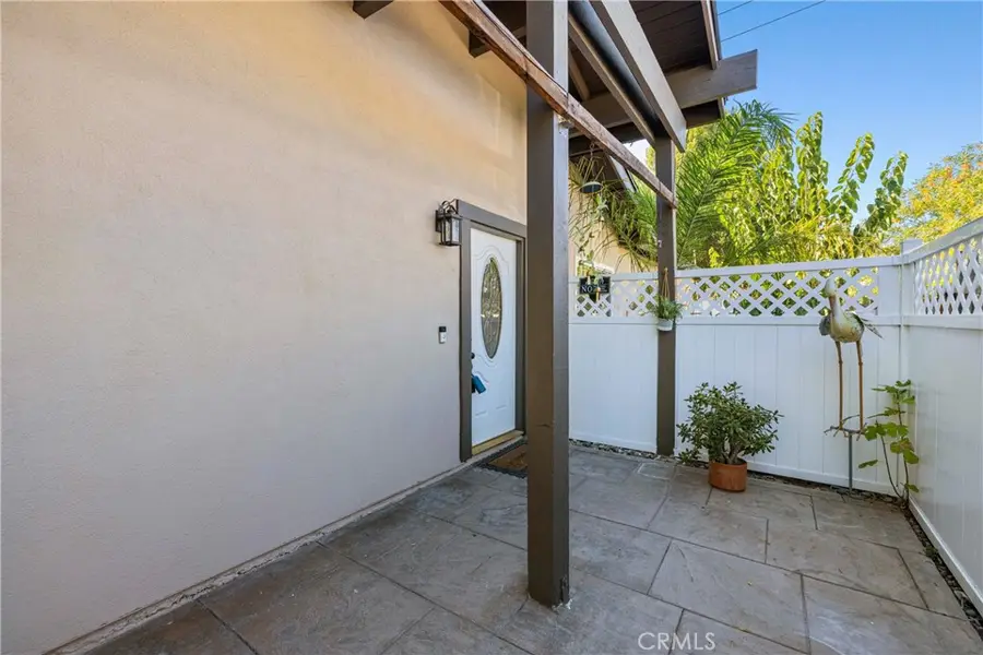 22903 Vista Delgado Drive, Valencia, CA 91354 - Image #3