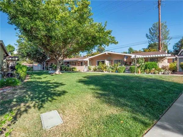 19126 Avenue Of The Oaks #C, Newhall, CA 91321