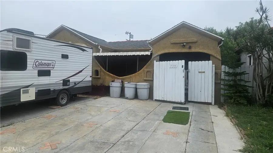 739 W 102nd, Los Angeles, CA 90044 - #2