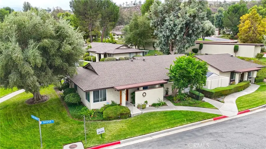 26360 Oakspur Dr #A, Newhall, CA 91321 - #2