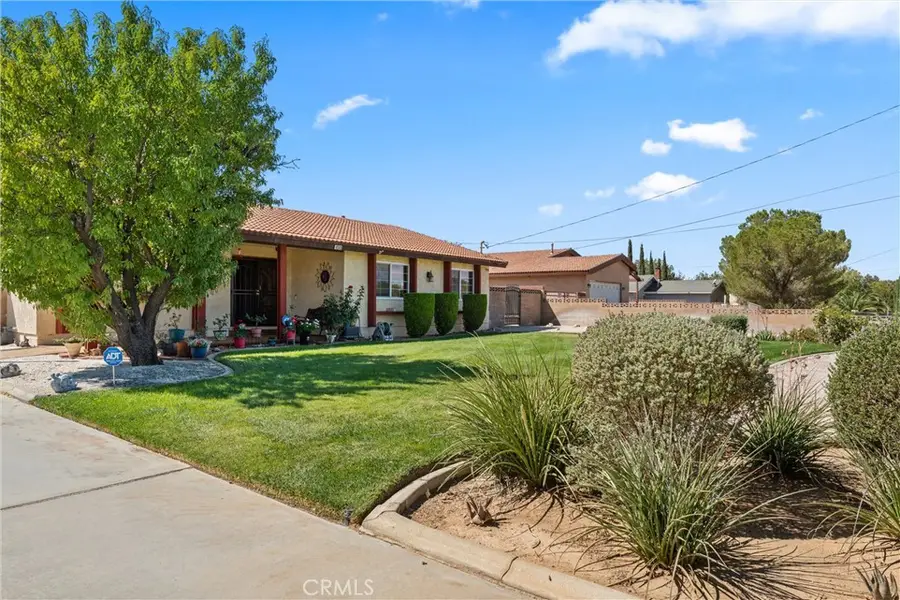 4540 W Avenue K-10, Lancaster, CA 93536 - Image #2