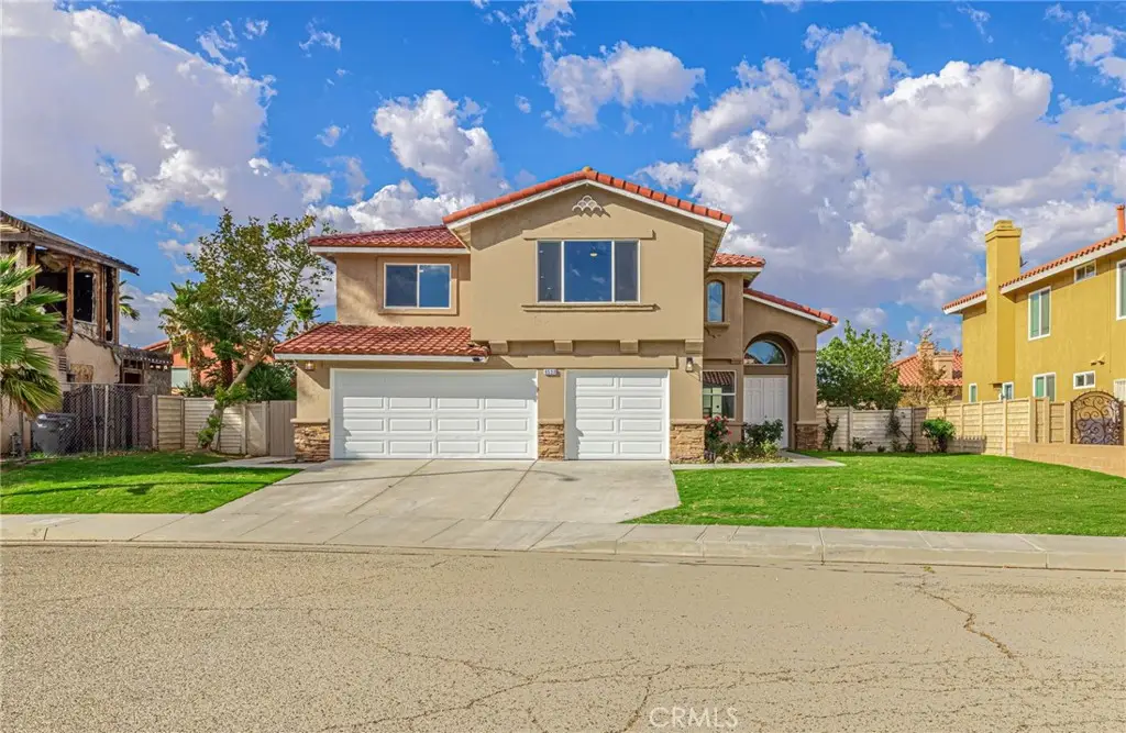 6533 W L-10 Avenue, Lancaster, CA 83536 - Image #1
