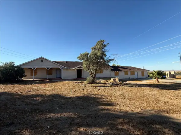 8539 W Avenue L, Lancaster, CA 93536