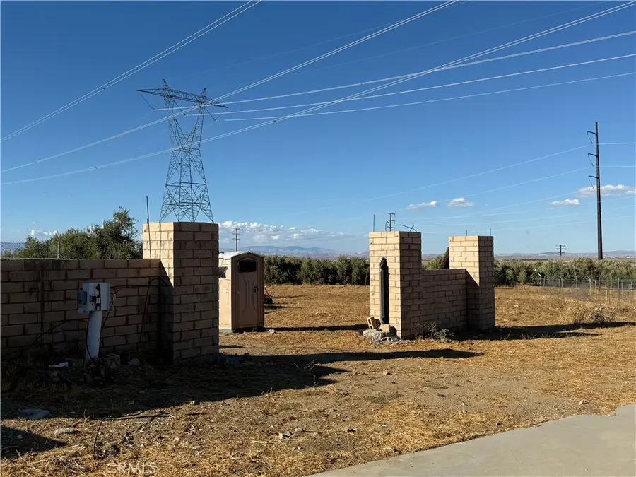 8539 W Avenue L, Lancaster, CA 93536 - #3
