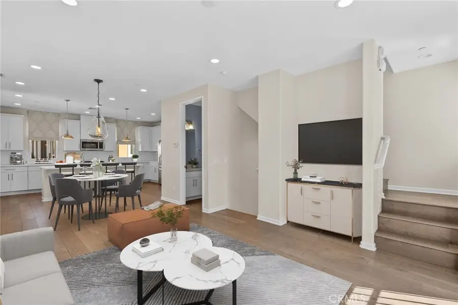 14729 Sherman Way, Van Nuys, CA 91405 - Image #3