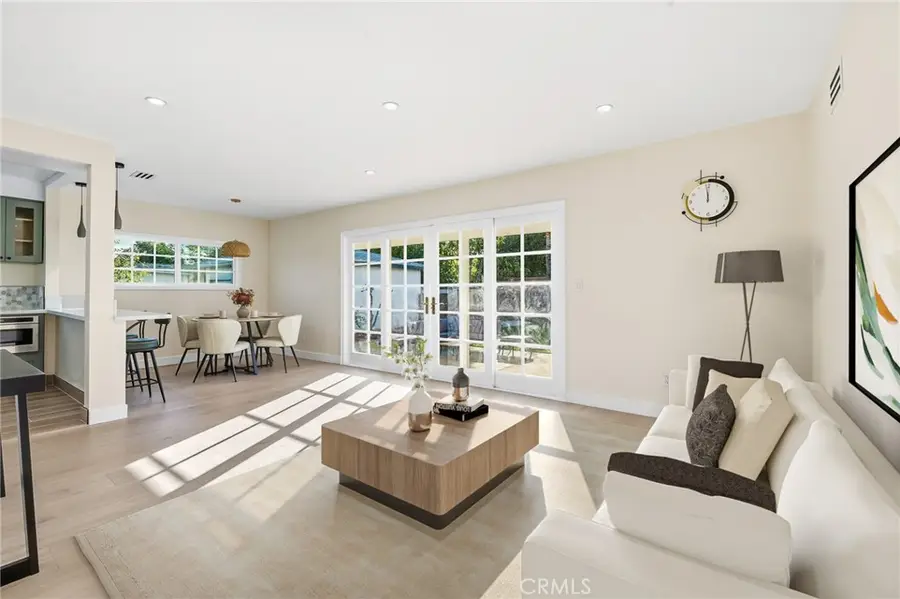 9233 Swinton Avenue, North Hills, CA 91343 - Image #2