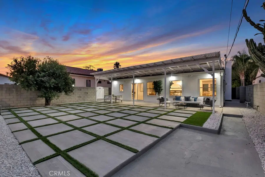 11344 Delano, North Hollywood, CA 91606 - Image #2