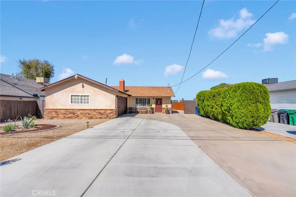 5327 W Avenue L2, Lancaster, CA 93536 - Image #1