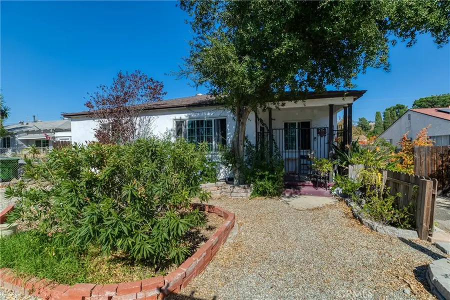 9906 Wealtha Avenue, Sun Valley, CA 91352 - Image #3