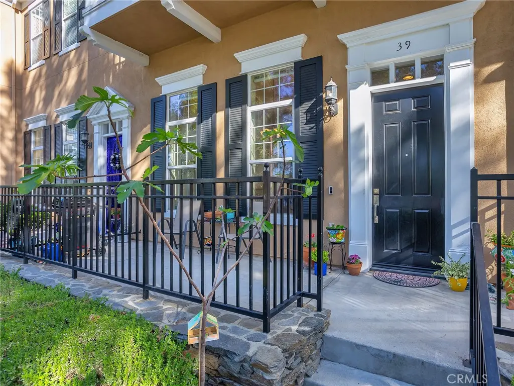 24016 Bridgeport Lane #39, Valencia, CA 91355 - Image #1