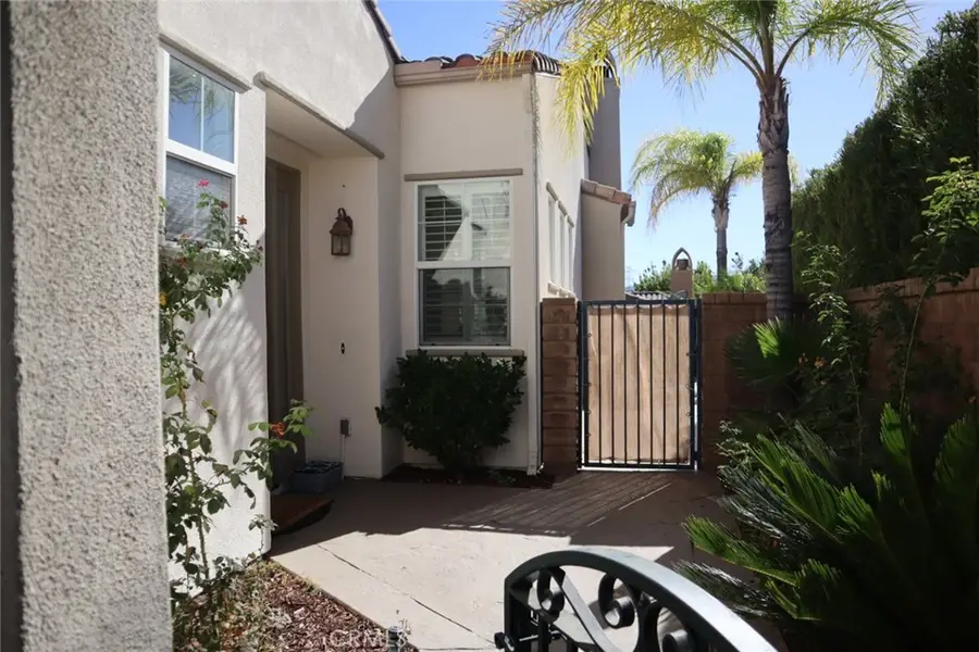 23741 Spruce Meadow Court, Valencia, CA 91354 - Image #2