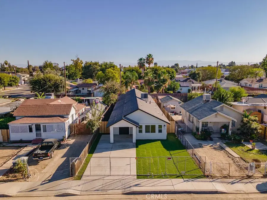 2207 Verde Street, Bakersfield, CA 93304 - Image #2