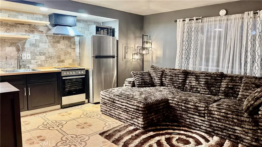 7904 Laurel Canyon #12, North Hollywood, CA 91605 - Image #3