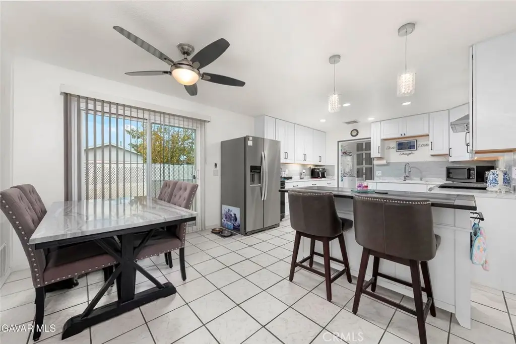 43014 7th Street E, Lancaster, CA 93535 - Image #1