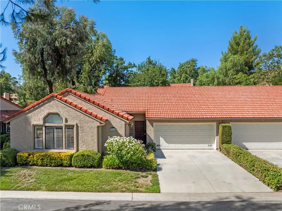 20065 Avenue Of The Oaks, Newhall, CA 91321 - #2