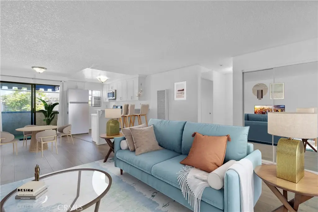 18530 Hatteras Street #209, Tarzana, CA 91356 - Image #1