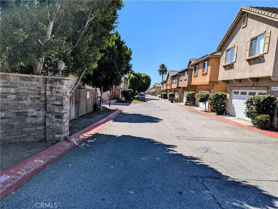 13717 Deane Lane, Sylmar, CA 91342 - Image #3
