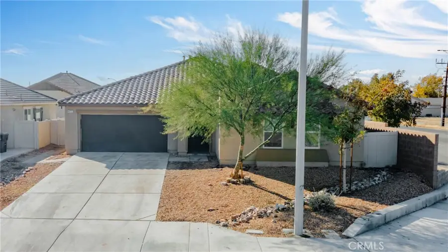 44755 22nd Street E, Lancaster, CA 93535 - Image #2