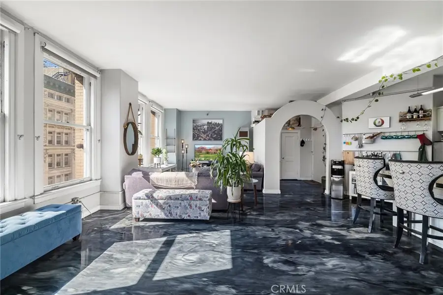 215 W 7th Street #1008, Los Angeles, CA 90014 - Image #2