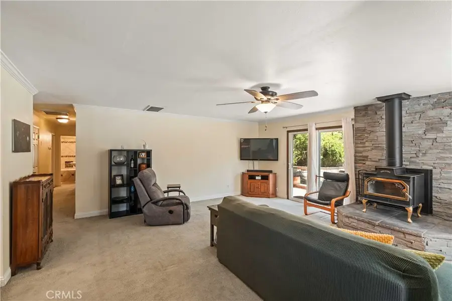 16426 Calle Daggett, Green Valley, CA 91390 - Image #3