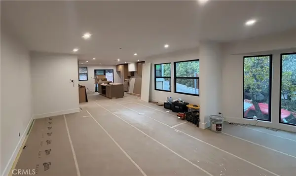 2535 Canyon, Los Angeles, CA 90068